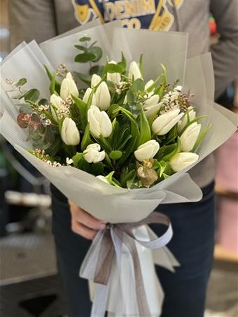 15’li Beyaz Lale Buketi